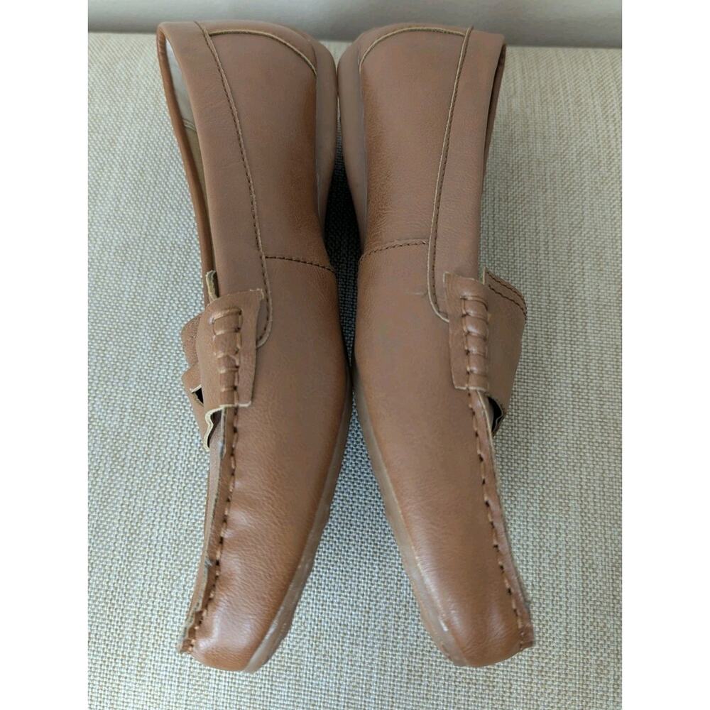 B.O.C Born Womens Loafer Size 9.5 Tan Brown Driving Moc Slip On Vegan Leather - Picture 2 of 7